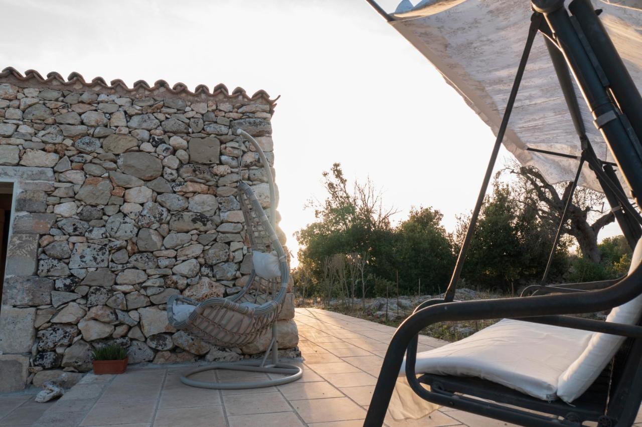 La Nicchia-trullo Corigliano dʼOtranto